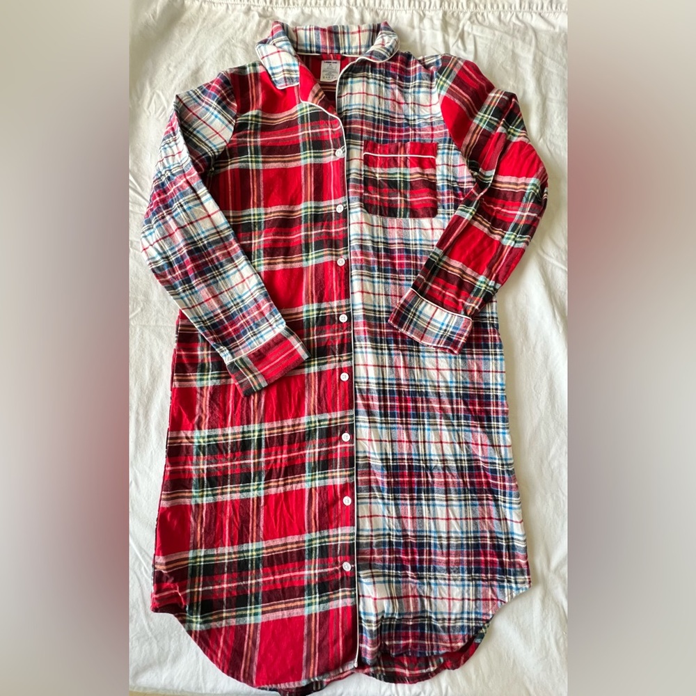 Lands’ End Women’s Flannel Long Sleeve Button-Down Sleepshirt Nightgown